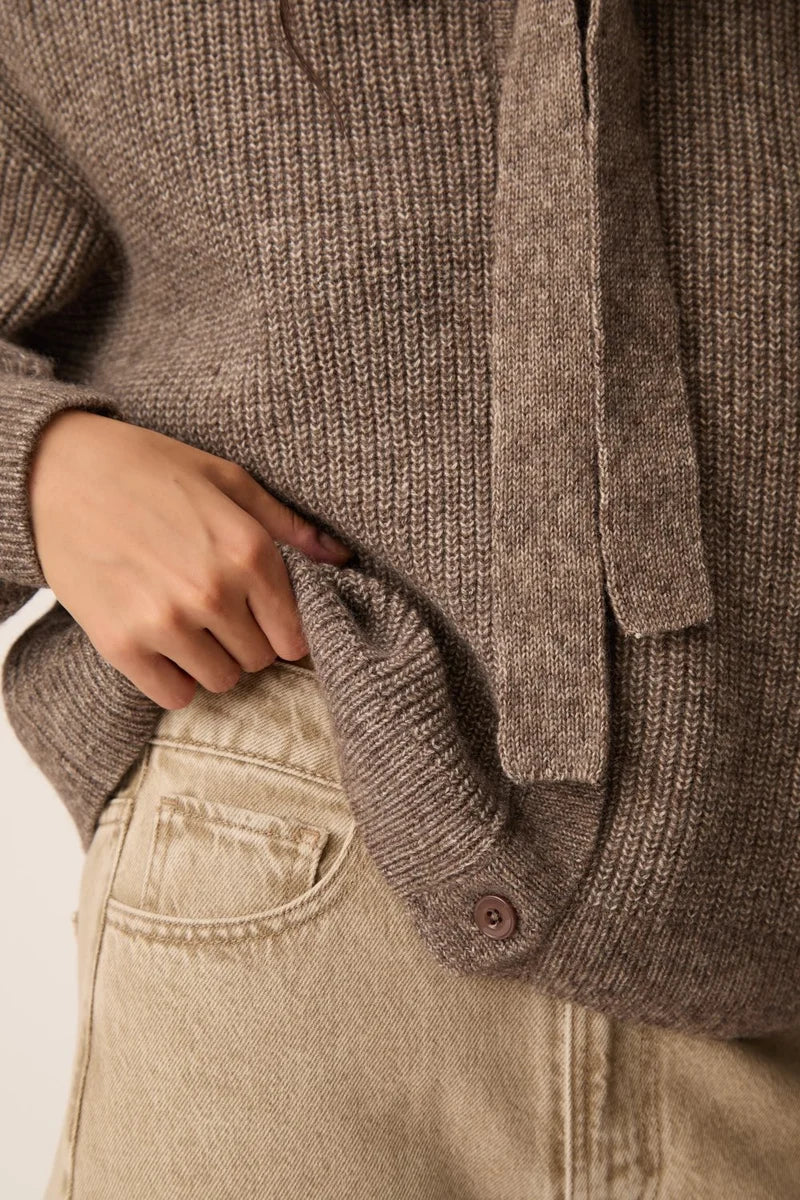 ANNIE KNITS