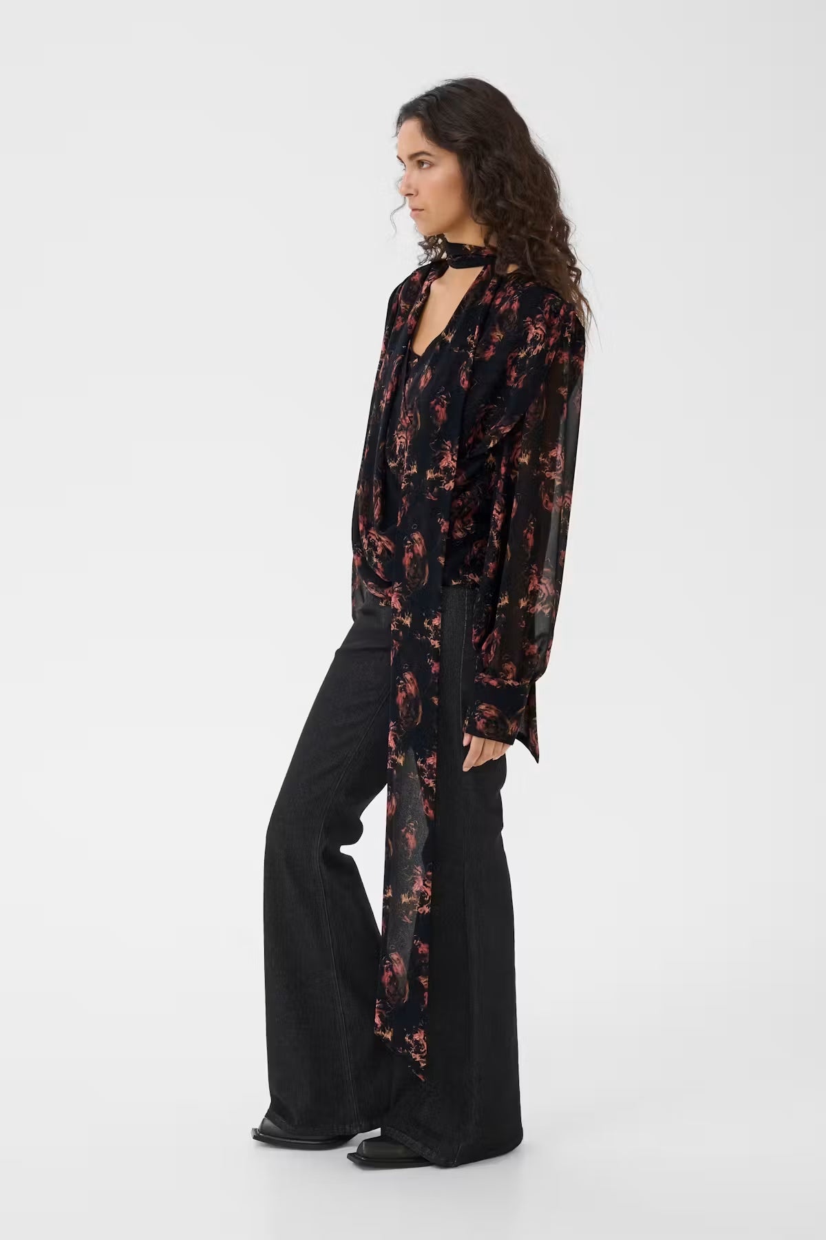 LEEAN BLOUSE