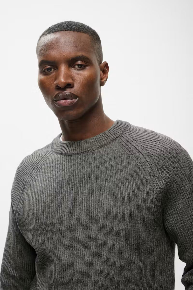 HELISON SWEATER