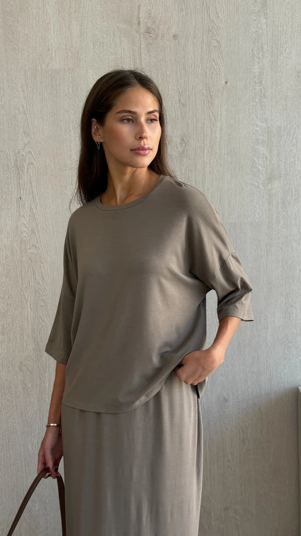 T-SHIRT RAYA