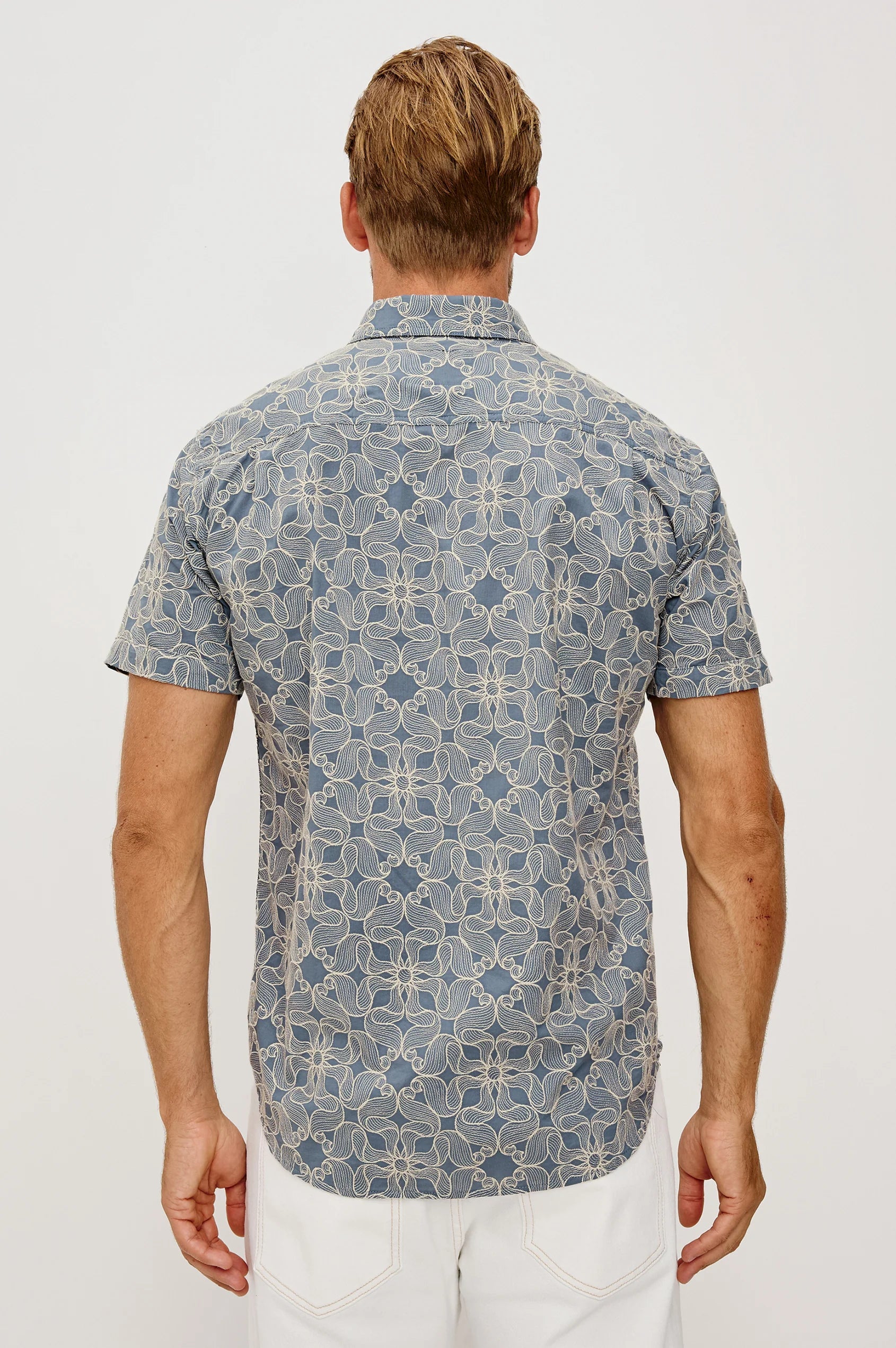 CHEMISE HALE