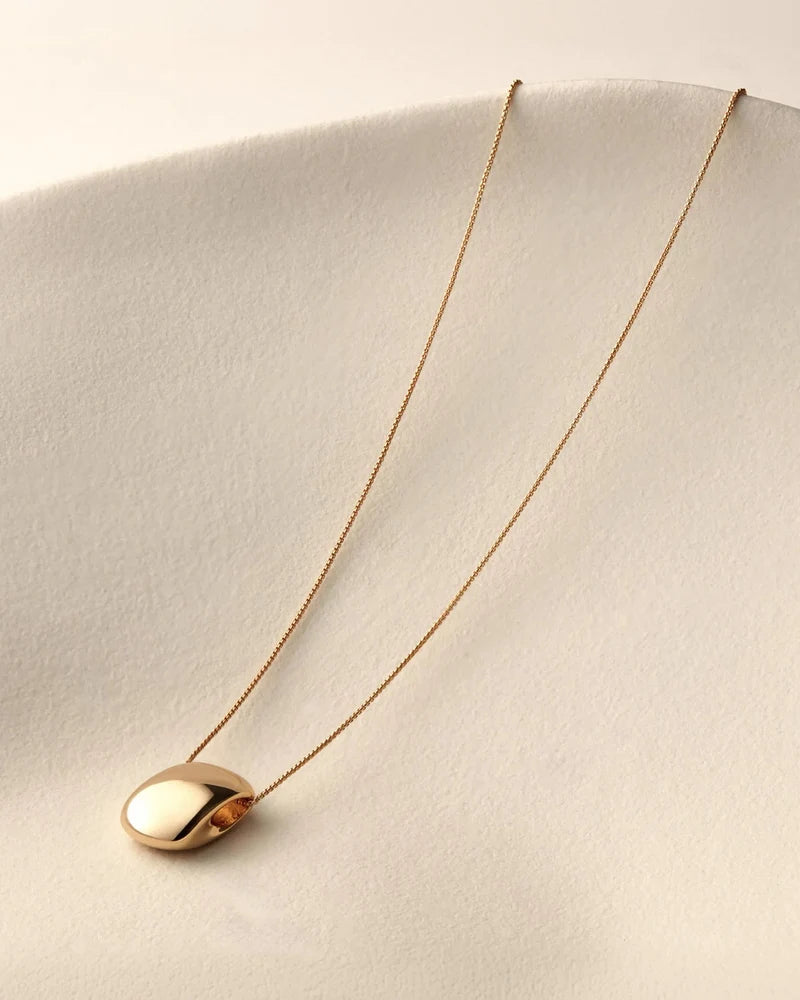 LEON NECKLACE