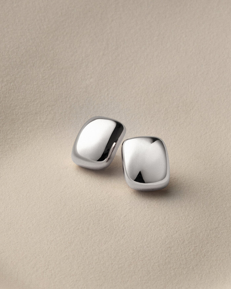 SMALL TATE HOOPS