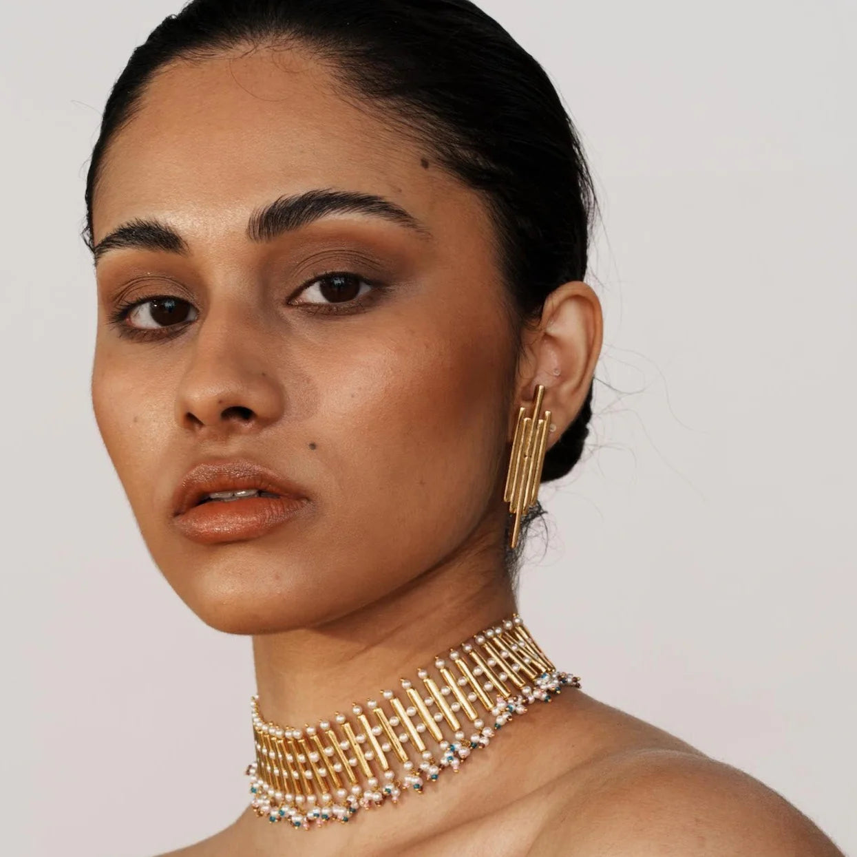 COLLIER LADY WARRIOR