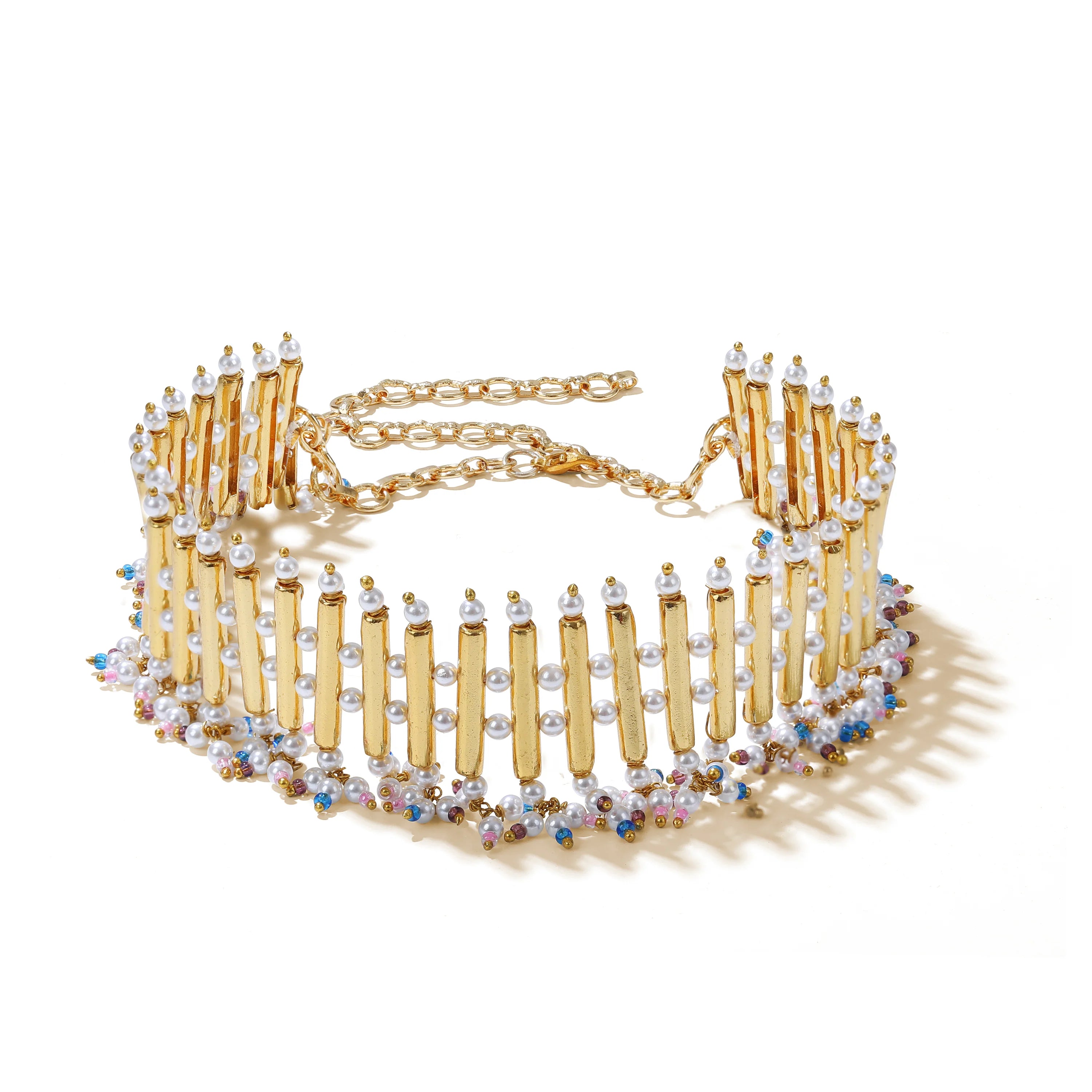 COLLIER LADY WARRIOR