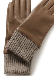 ANNISA GLOVE