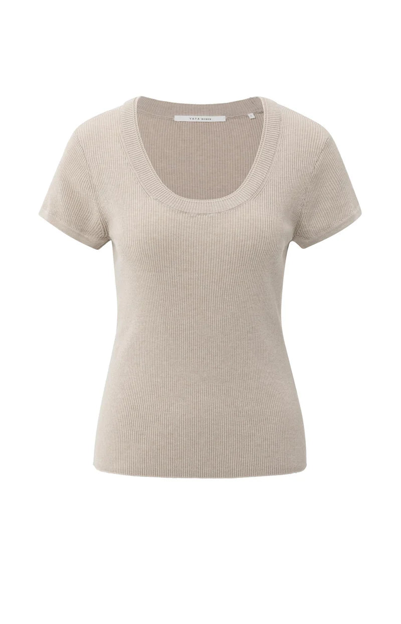 DETAILED SHIRT