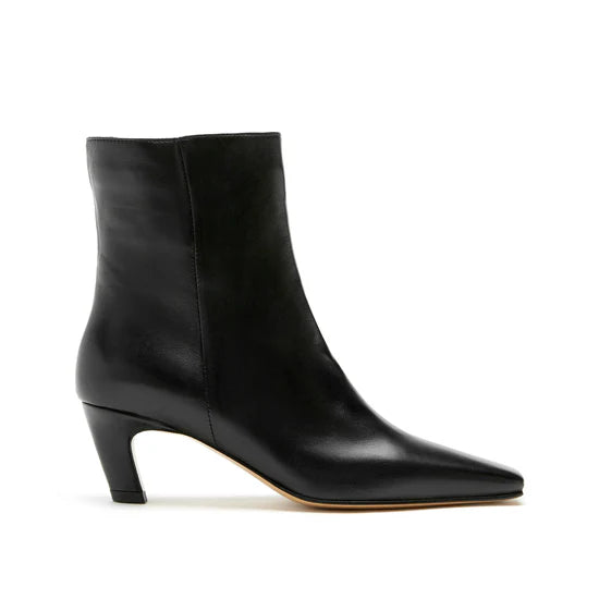 BOTTE LARA