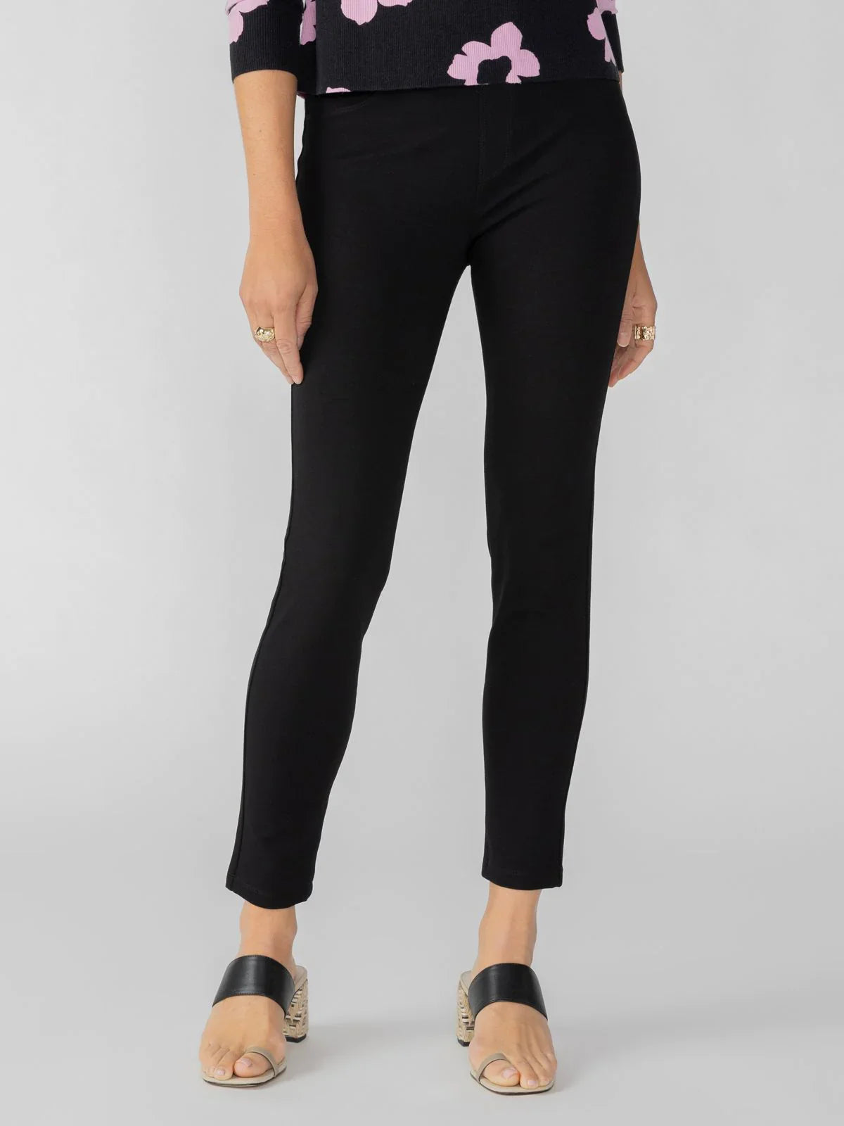 RUNWAY LEGGINGS