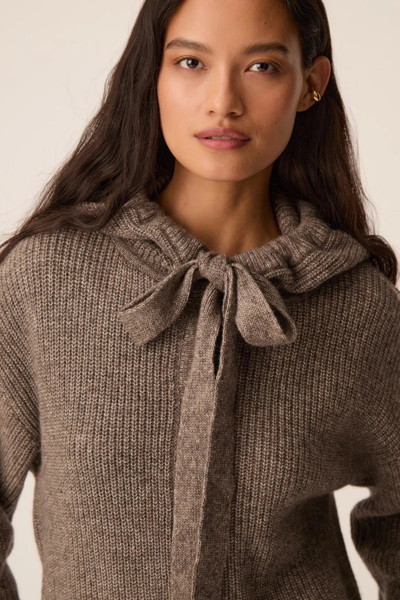 ANNIE KNITS