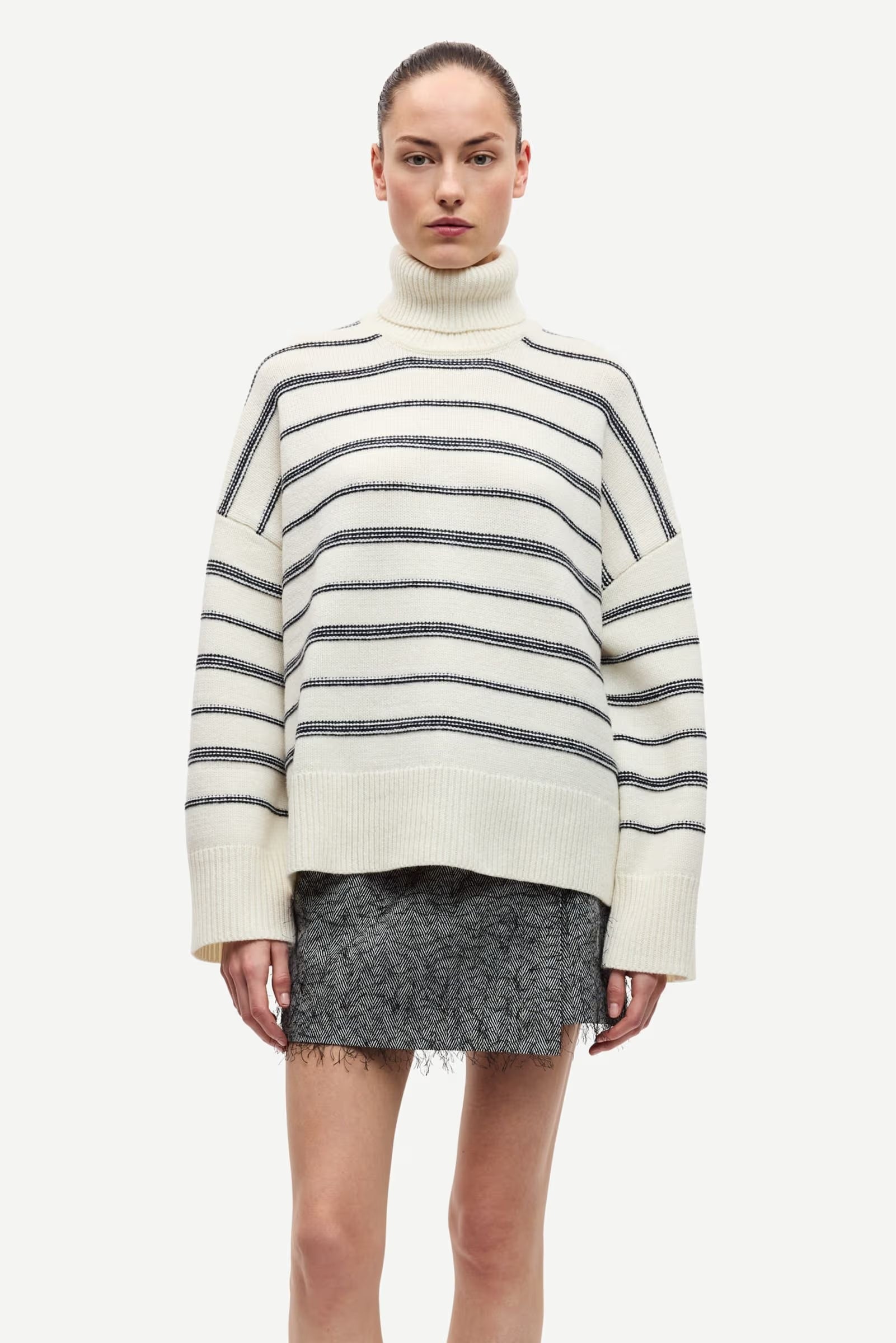 SAKEIKU TURTLENECK