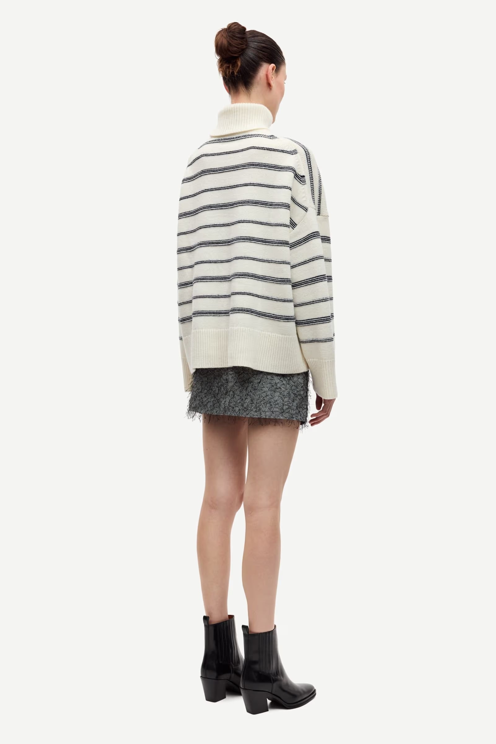 SAKEIKU TURTLENECK