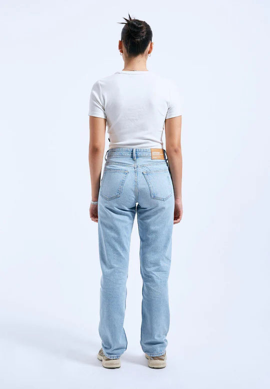 ARCH JEANS