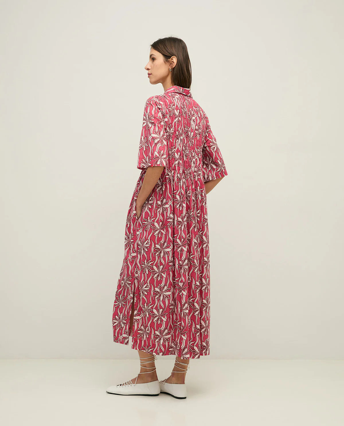 ROBE HALLY