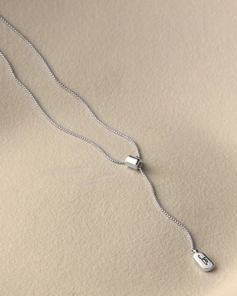 LEON NECKLACE