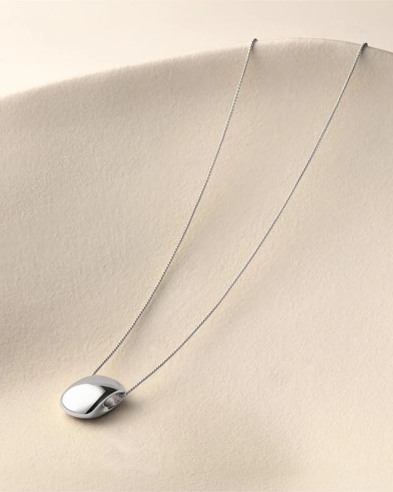LEON NECKLACE