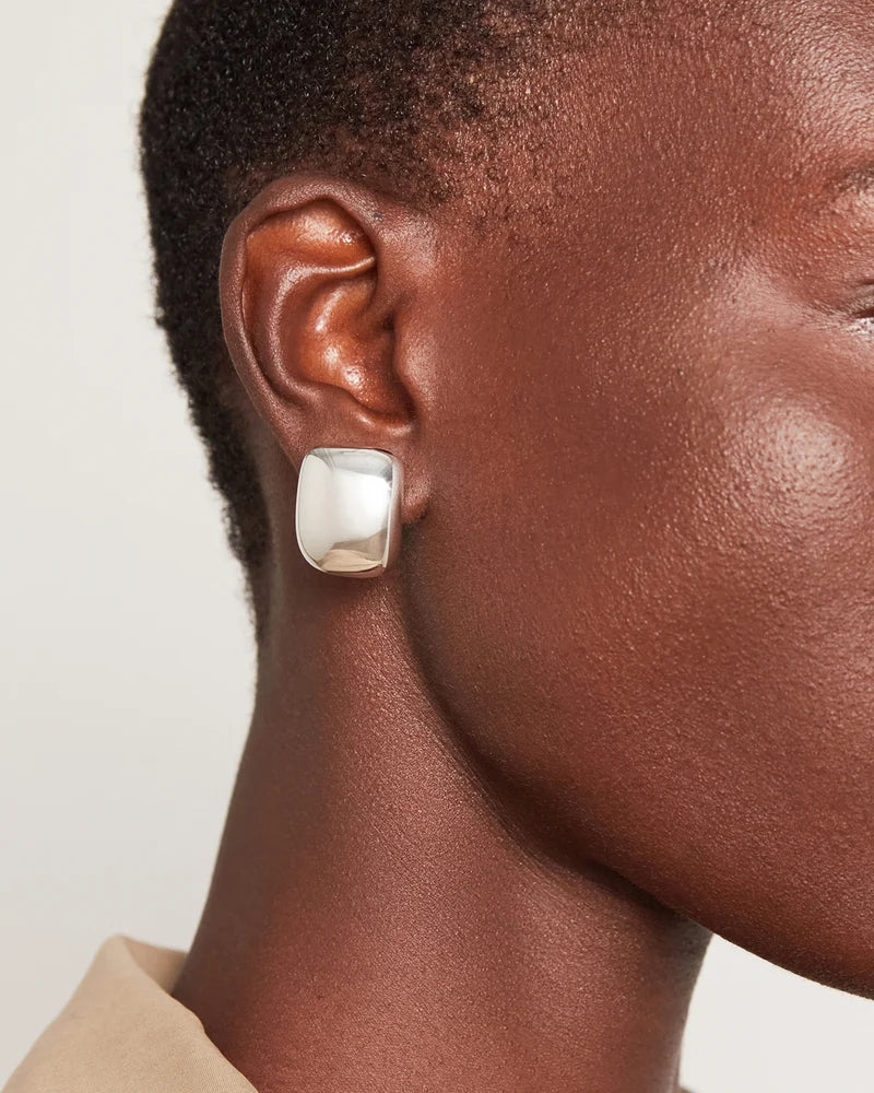 SMALL TATE HOOPS