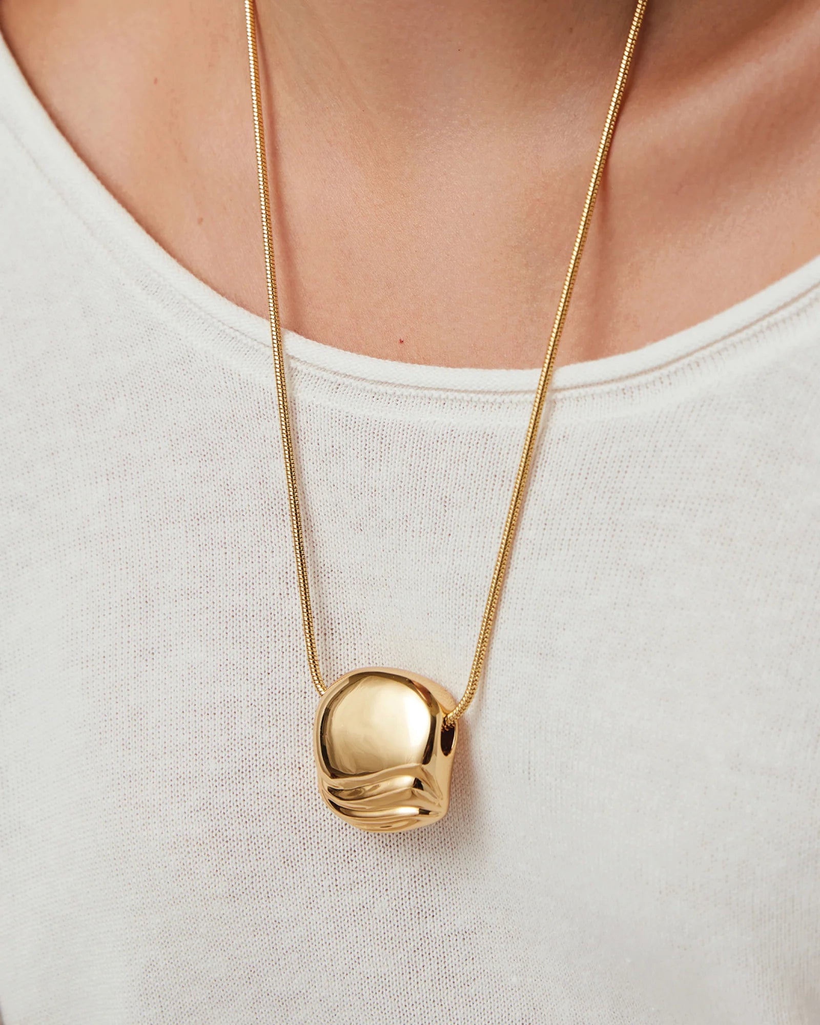 COLLIER RUE