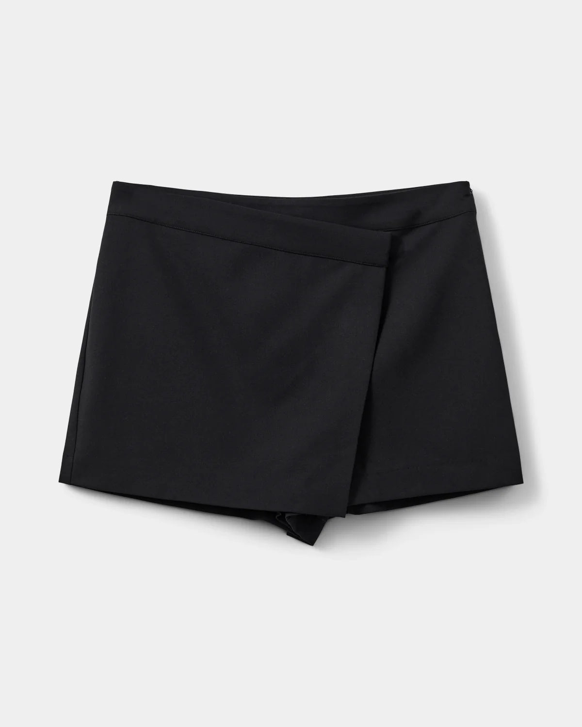 NELLY SHORTS