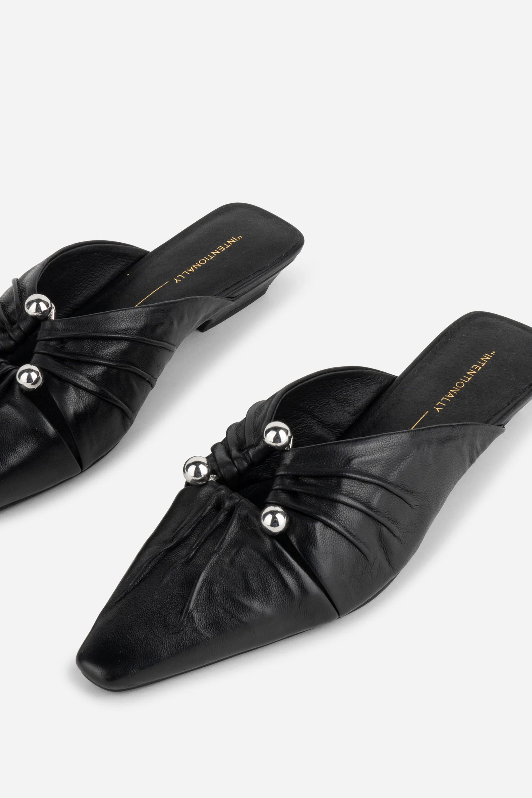 NOAH SHOE