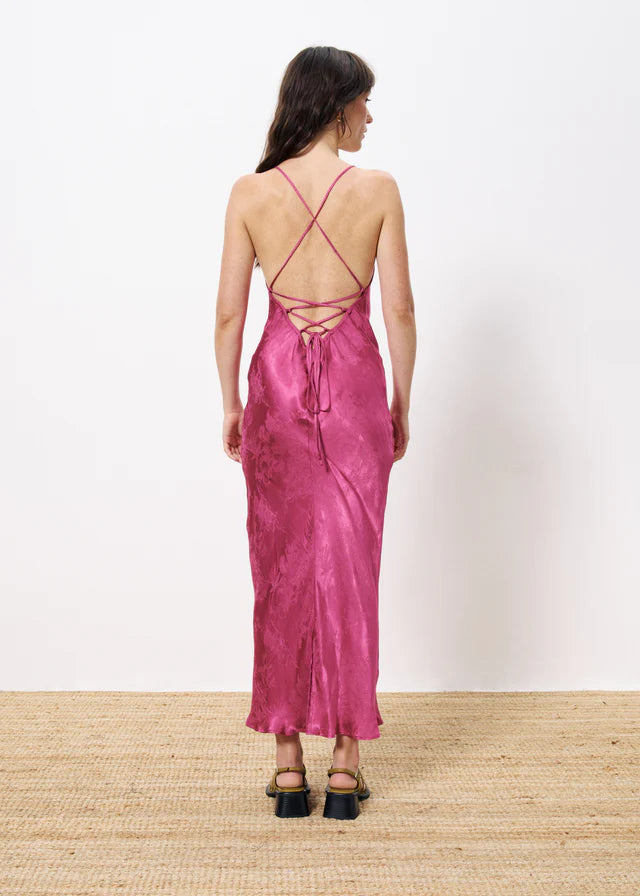 ROBE NIOUMA