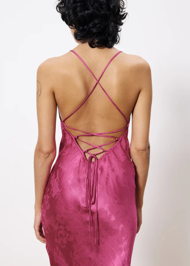 ROBE NIOUMA