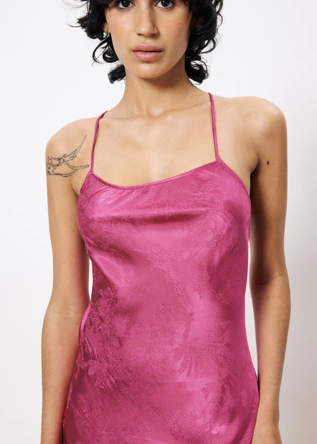 ROBE NIOUMA