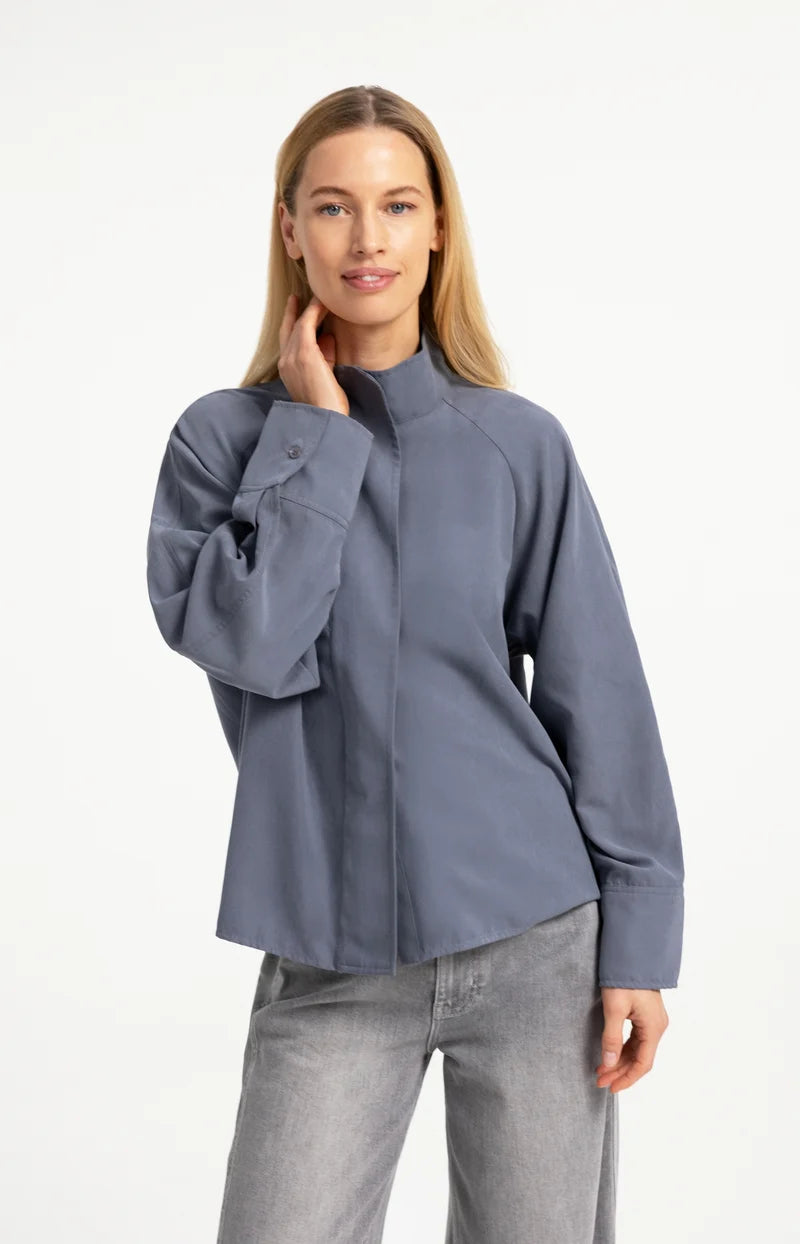 RAGLAN SHIRT
