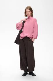 TALLY MONIKA HIGHNECK