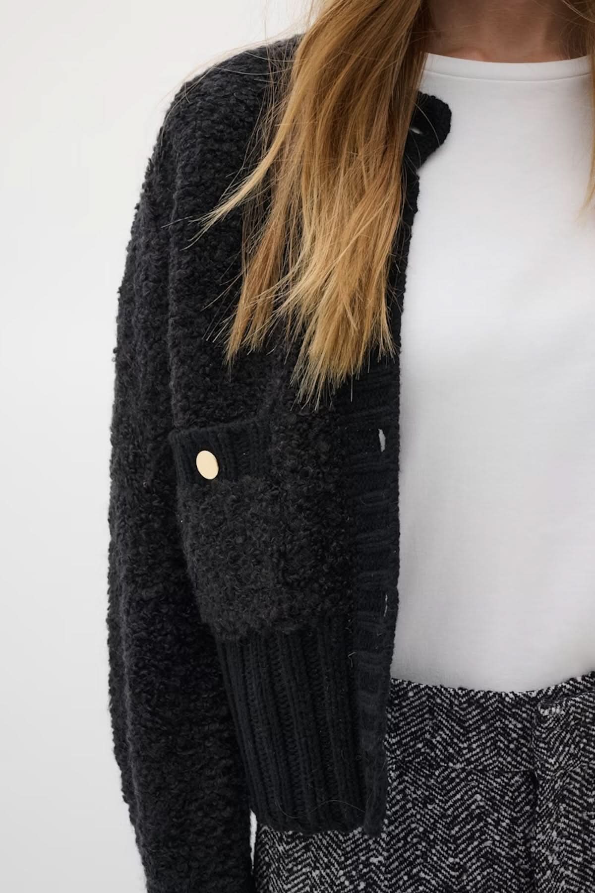 CARDIGAN GUO