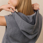 SLEEVELESS HOODIE